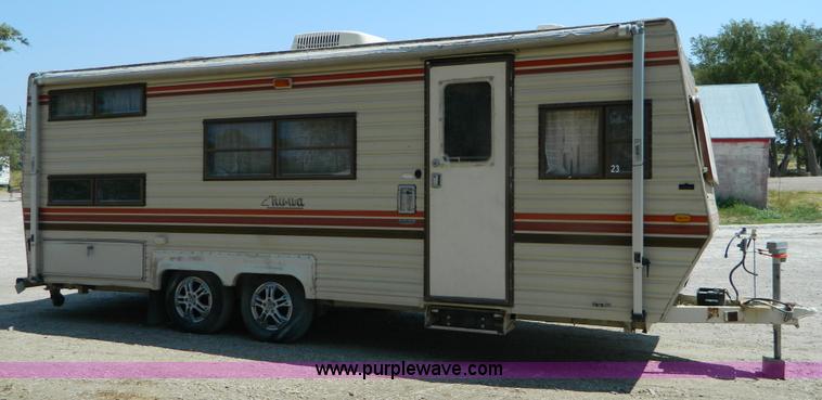 image for item B3845 1985 Nuwa 21' camper