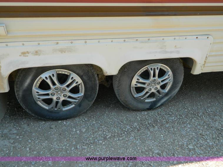 image for item B3845 1985 Nuwa 21' camper