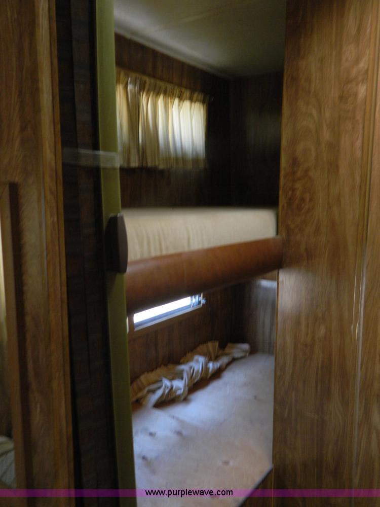 image for item B3845 1985 Nuwa 21' camper