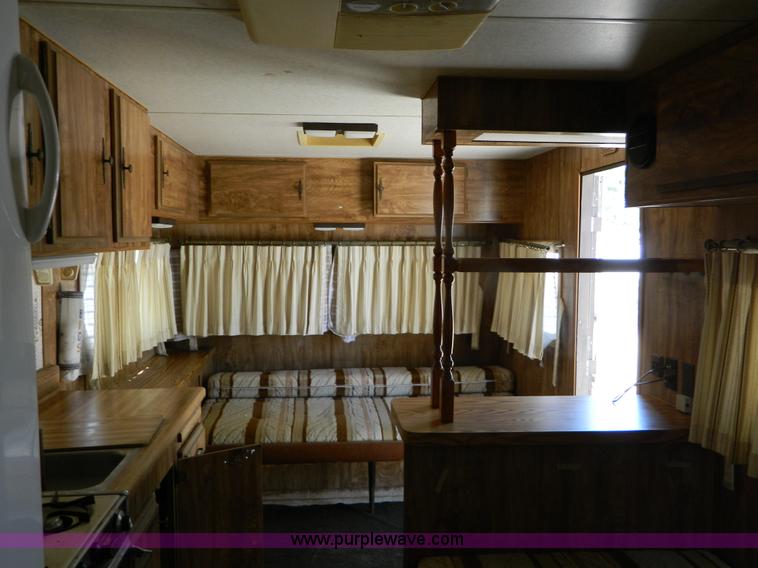 image for item B3845 1985 Nuwa 21' camper