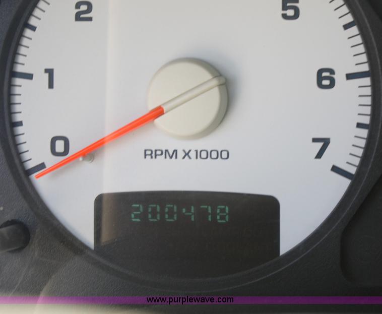 image for item B6664 2002 Dodge Ram quad cab pickup truck