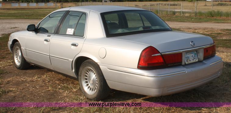 image for item B6952 2002 Mercury Grand Marquis LS