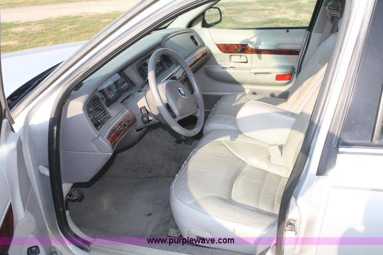 image for item B6952 2002 Mercury Grand Marquis LS