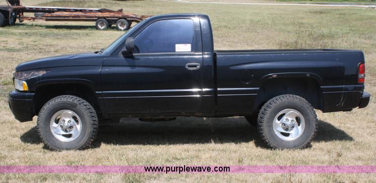 image for item B6959 1999 Dodge Ram 1500 pickup truck