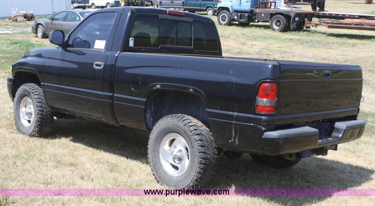 image for item B6959 1999 Dodge Ram 1500 pickup truck