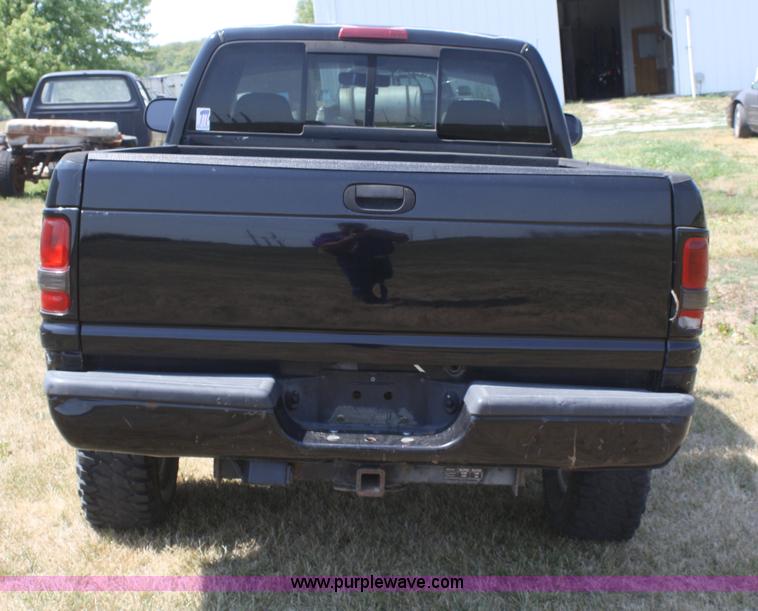 image for item B6959 1999 Dodge Ram 1500 pickup truck