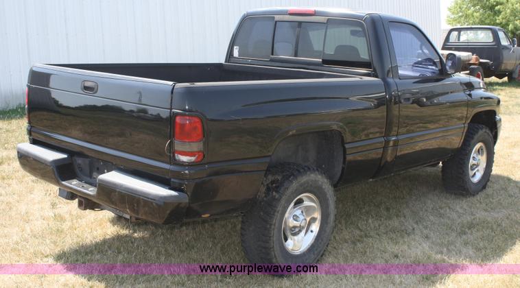 image for item B6959 1999 Dodge Ram 1500 pickup truck