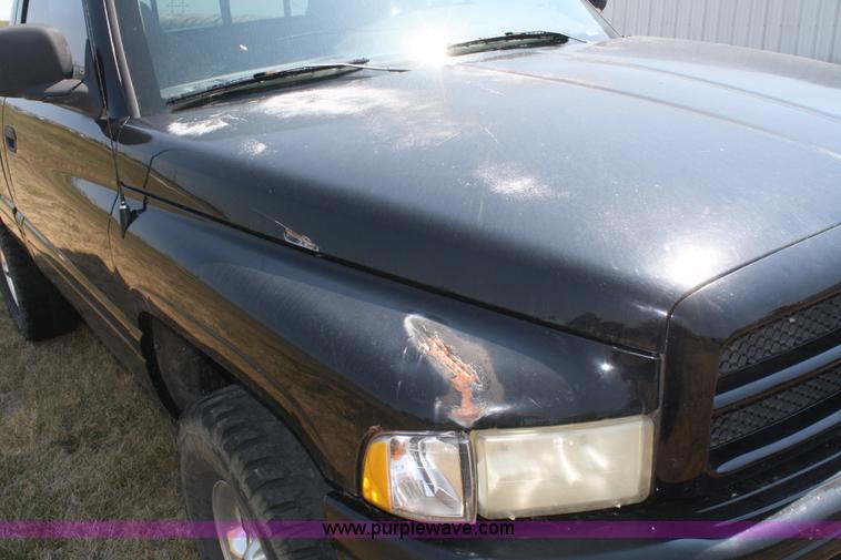 image for item B6959 1999 Dodge Ram 1500 pickup truck