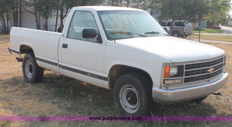 image for item C2771 1989 Chevrolet C3500 pickup truck