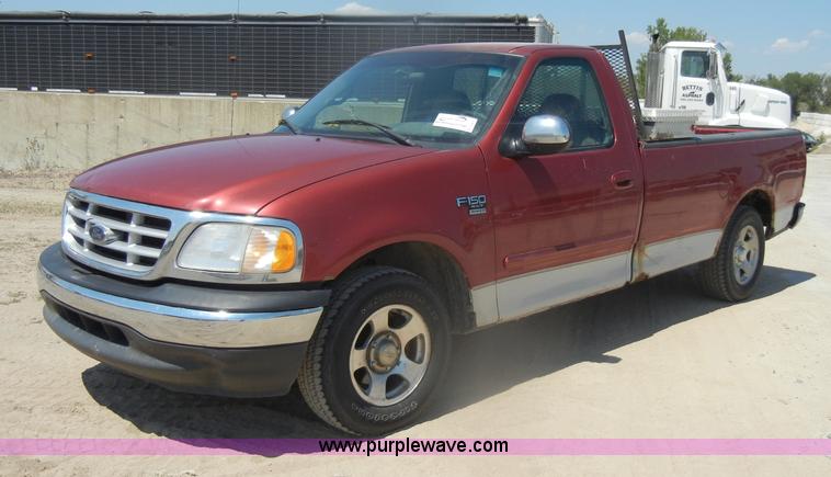 image for item D4411 2001 Ford F150 XLT pickup truck
