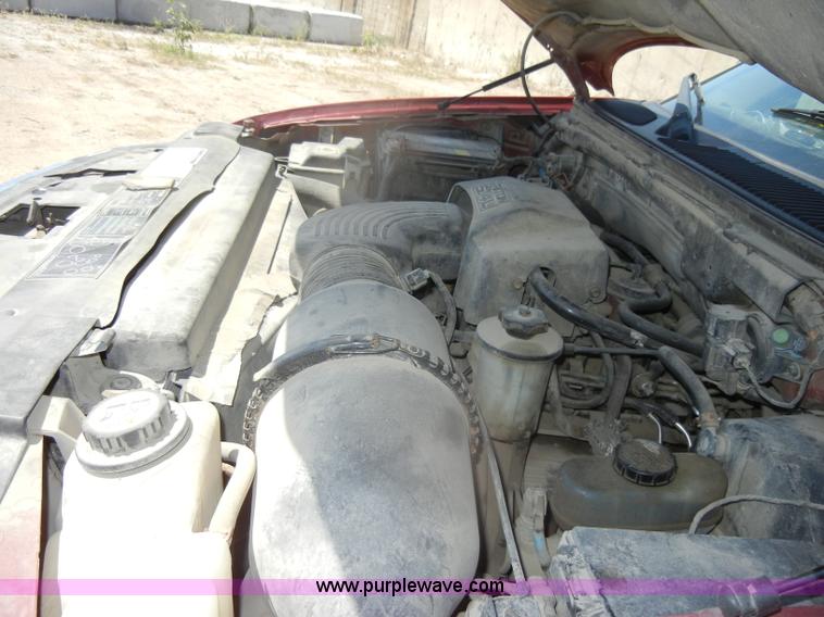 image for item D4411 2001 Ford F150 XLT pickup truck