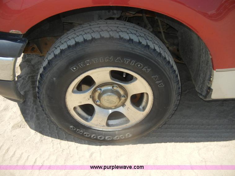 image for item D4411 2001 Ford F150 XLT pickup truck