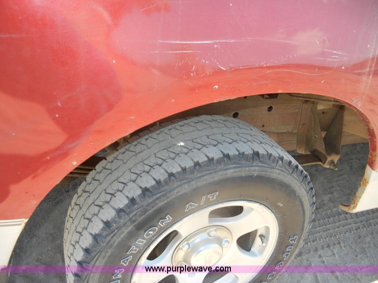 image for item D4411 2001 Ford F150 XLT pickup truck