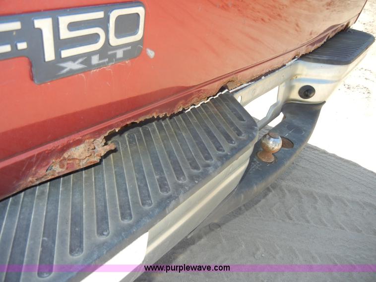 image for item D4411 2001 Ford F150 XLT pickup truck