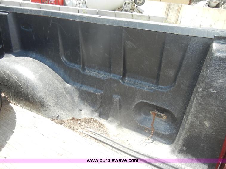 image for item D4411 2001 Ford F150 XLT pickup truck