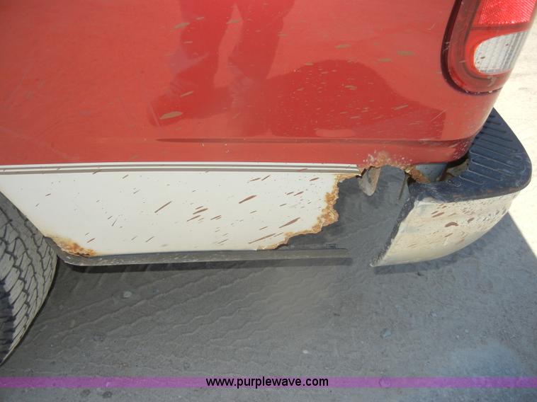 image for item D4411 2001 Ford F150 XLT pickup truck