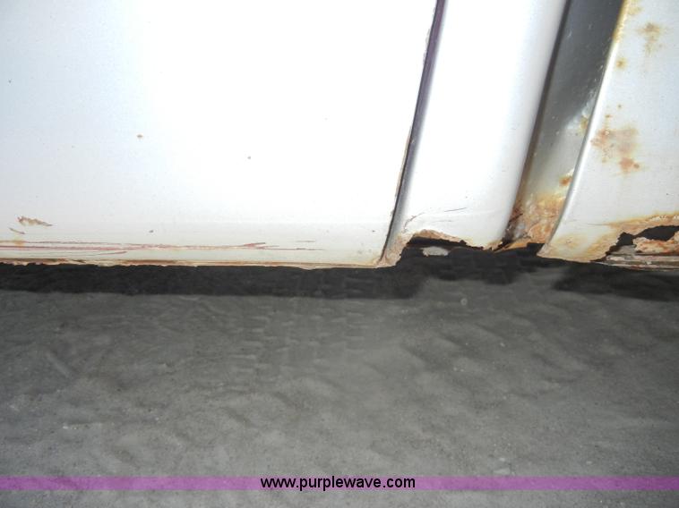 image for item D4411 2001 Ford F150 XLT pickup truck