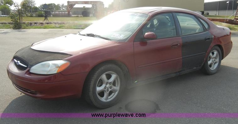 image for item D4459 2002 Ford Taurus SES