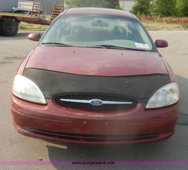 image for item D4459 2002 Ford Taurus SES