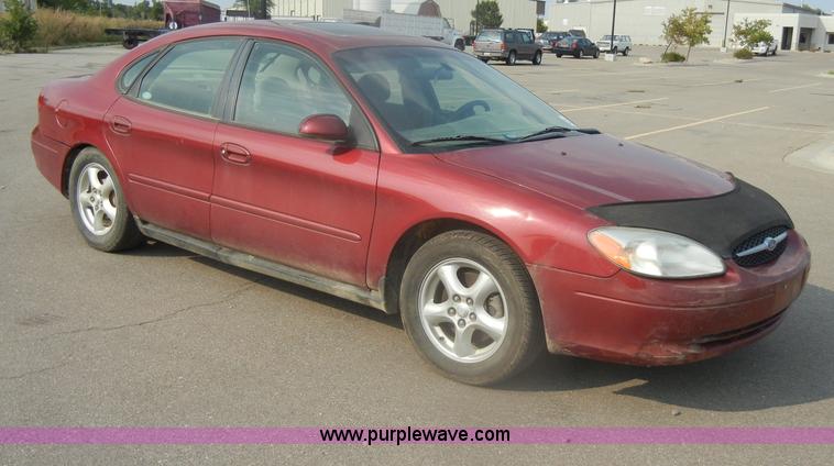 image for item D4459 2002 Ford Taurus SES