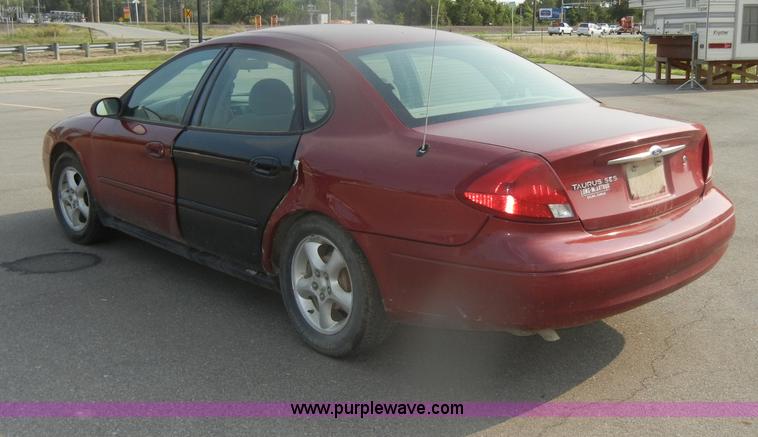 image for item D4459 2002 Ford Taurus SES