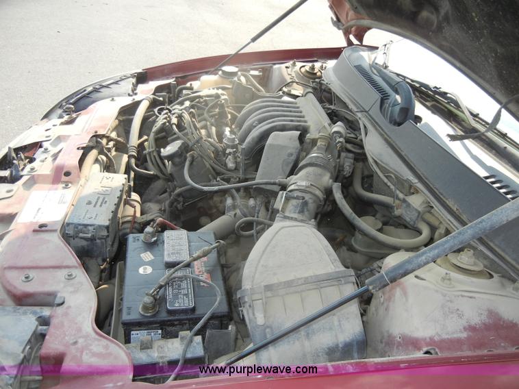 image for item D4459 2002 Ford Taurus SES