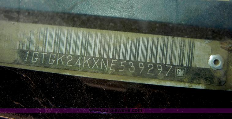 image for item D4462 1992 GMC Sierra SLE 2500 HD flatbed pickup truck