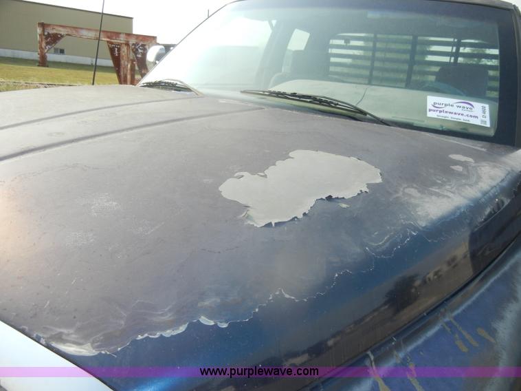 image for item D4600 1995 Dodge Ram 3500 SLT flatbed pickup truck