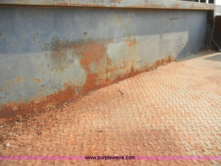 image for item D4600 1995 Dodge Ram 3500 SLT flatbed pickup truck