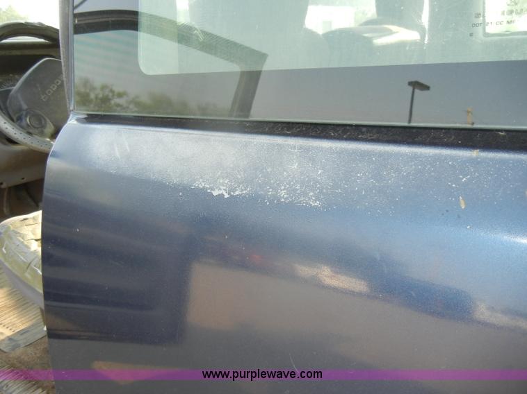 image for item D4600 1995 Dodge Ram 3500 SLT flatbed pickup truck