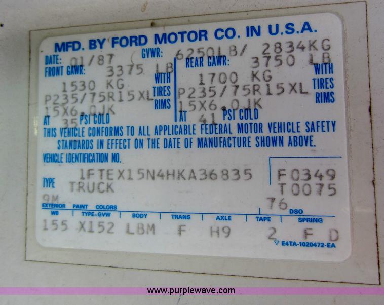 image for item D5598 1987 Ford F150 XL Supercab pickup truck