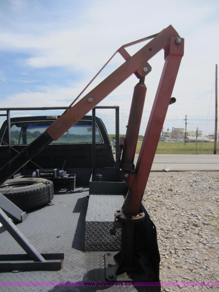 image for item D5599 1986 Chevrolet C20 pickup truck