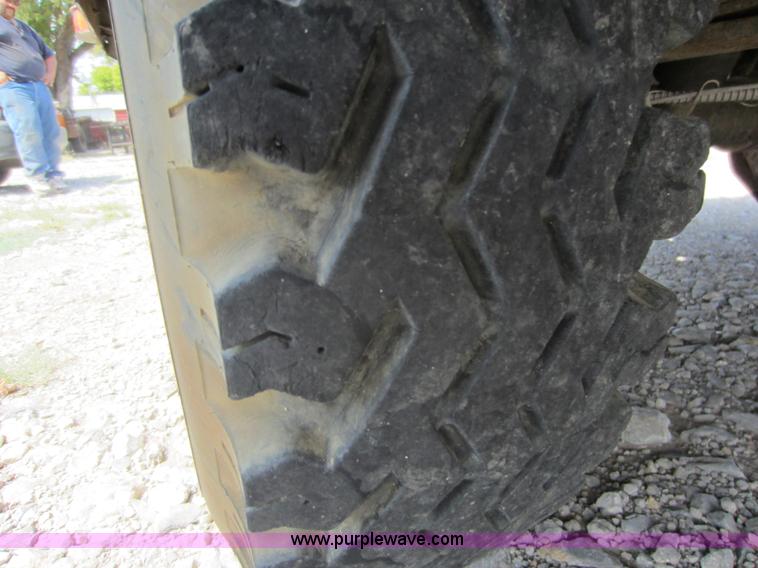 image for item D5599 1986 Chevrolet C20 pickup truck