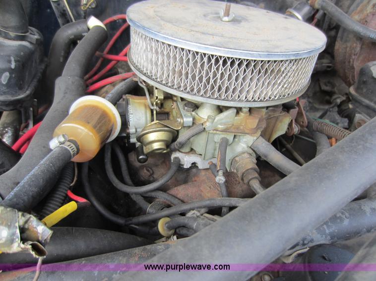 image for item D5599 1986 Chevrolet C20 pickup truck