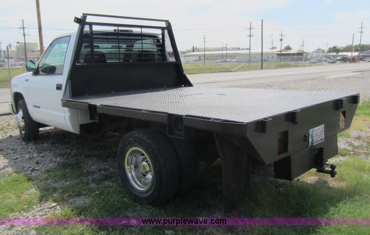 image for item D5600 1999 Chevrolet C3500 HD flatbed pickup truck