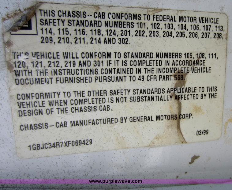 image for item D5600 1999 Chevrolet C3500 HD flatbed pickup truck