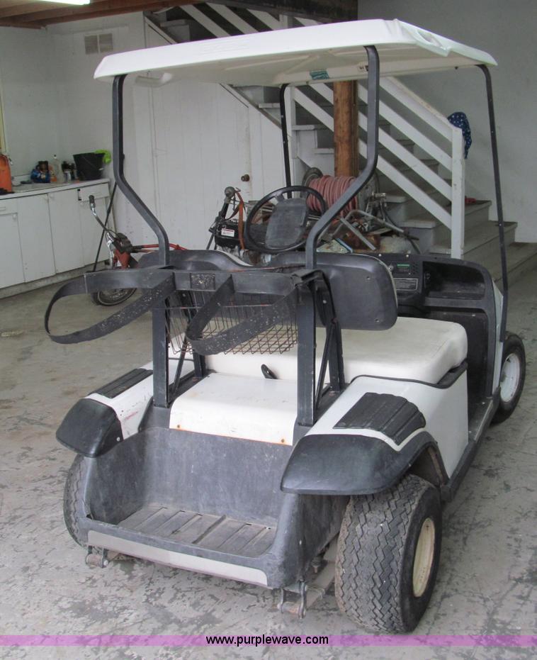 image for item E2005 EZ-Go golf cart