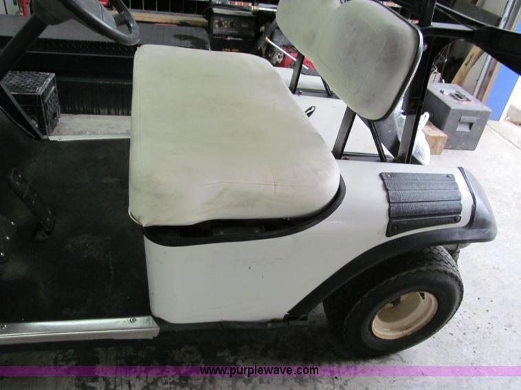 image for item E2005 EZ-Go golf cart