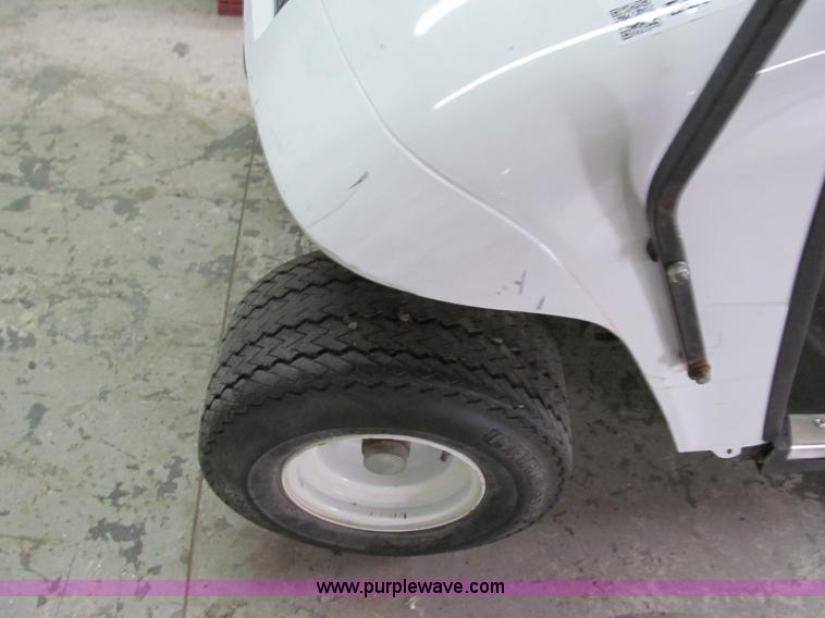 image for item E2005 EZ-Go golf cart