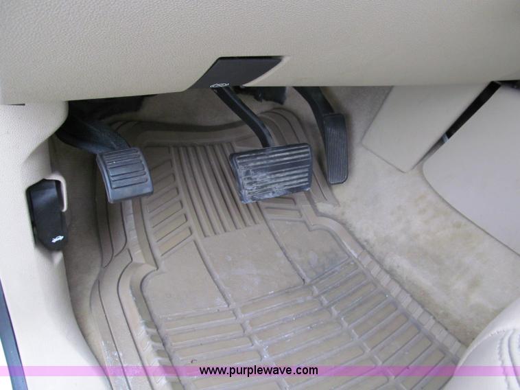 image for item E2014 2007 GMC Yukon Denali SUV