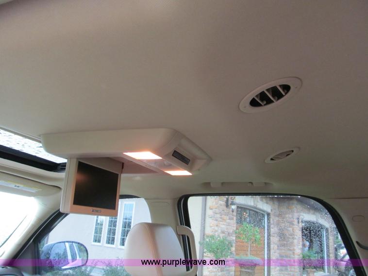 image for item E2014 2007 GMC Yukon Denali SUV