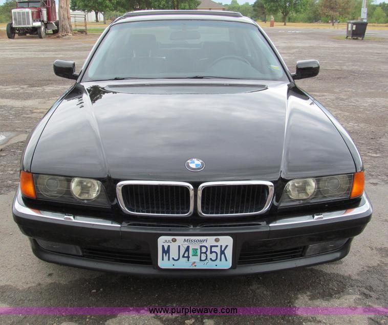image for item E2015 1995 BMW 740i