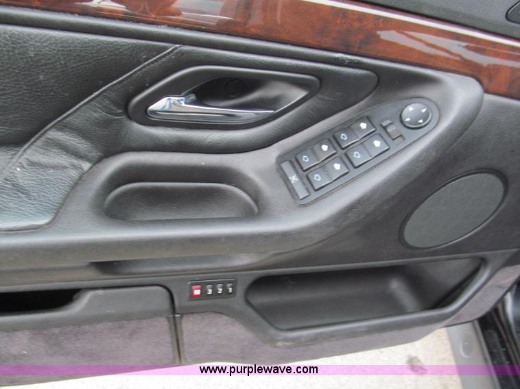 image for item E2015 1995 BMW 740i