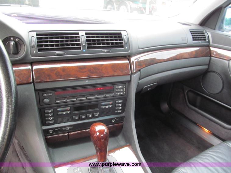 image for item E2015 1995 BMW 740i