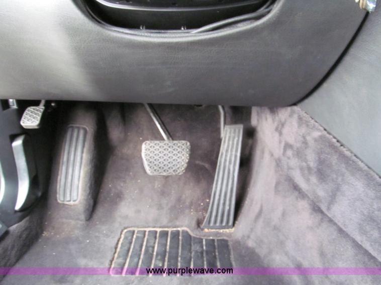 image for item E2015 1995 BMW 740i