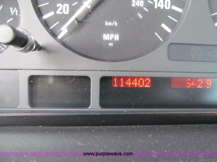 image for item E2015 1995 BMW 740i