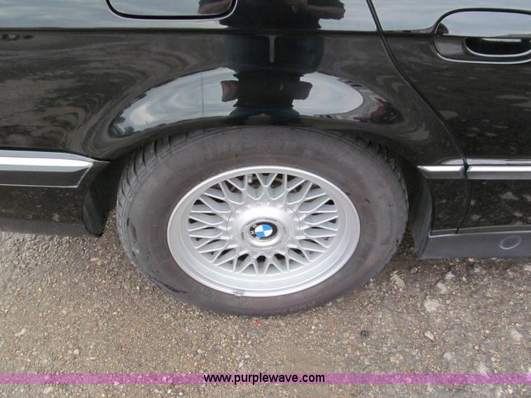 image for item E2015 1995 BMW 740i