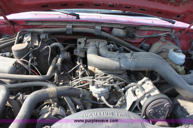 image for item G4684 1994 Ford F350 XL Crew Cab pickup truck