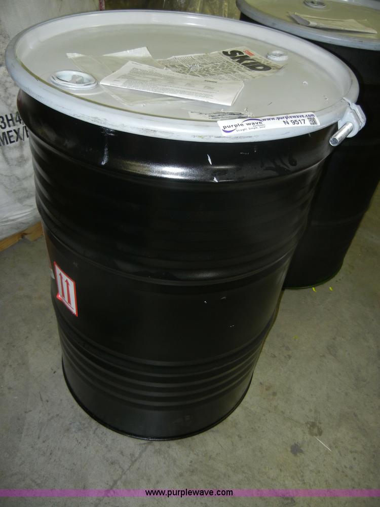 image for item N9517 Stoner 55 gallon drum of skid penetrating lubricant