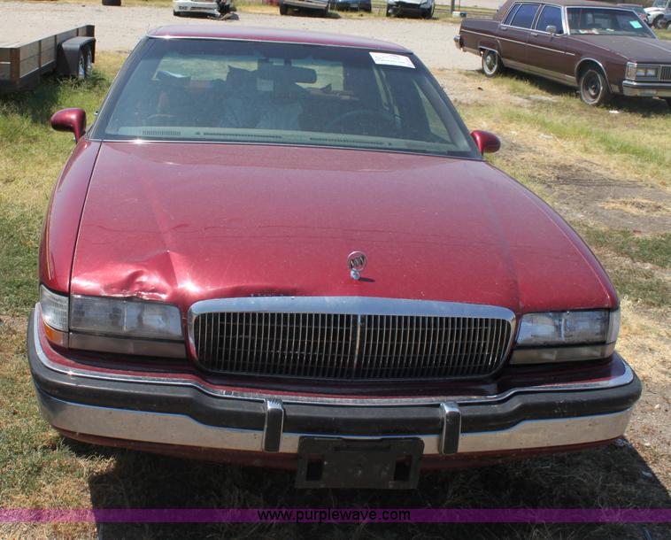image for item G4565 1993 Buick Park Avenue
